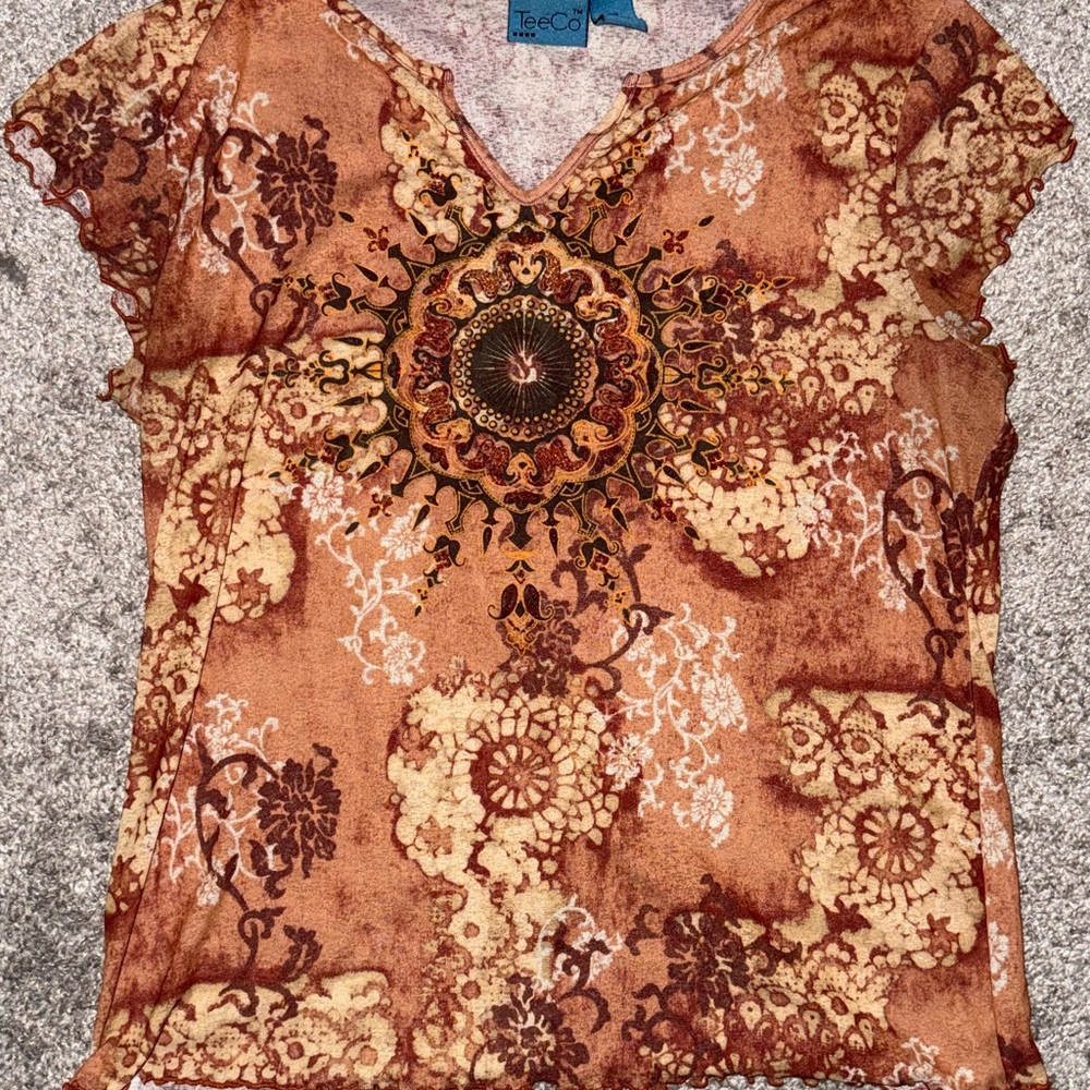 TeeCo Bohemian Floral Short Sleeve Top